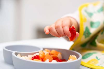 دورة حاجة التغذية للأطفال