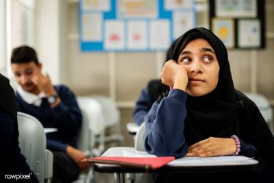 مهارات التعامل مع المراهقين